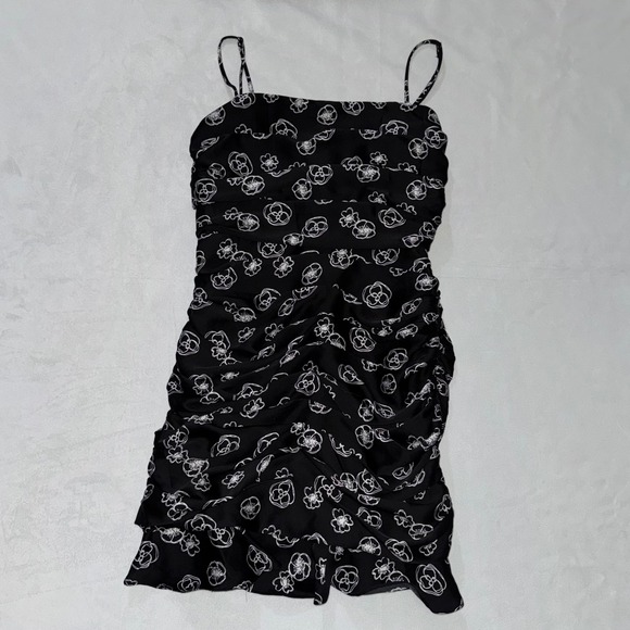 Lush Black Floral Print Ruched Bodycon Mini Dress Party Cocktail‎ Sz S Zip - Picture 1 of 10